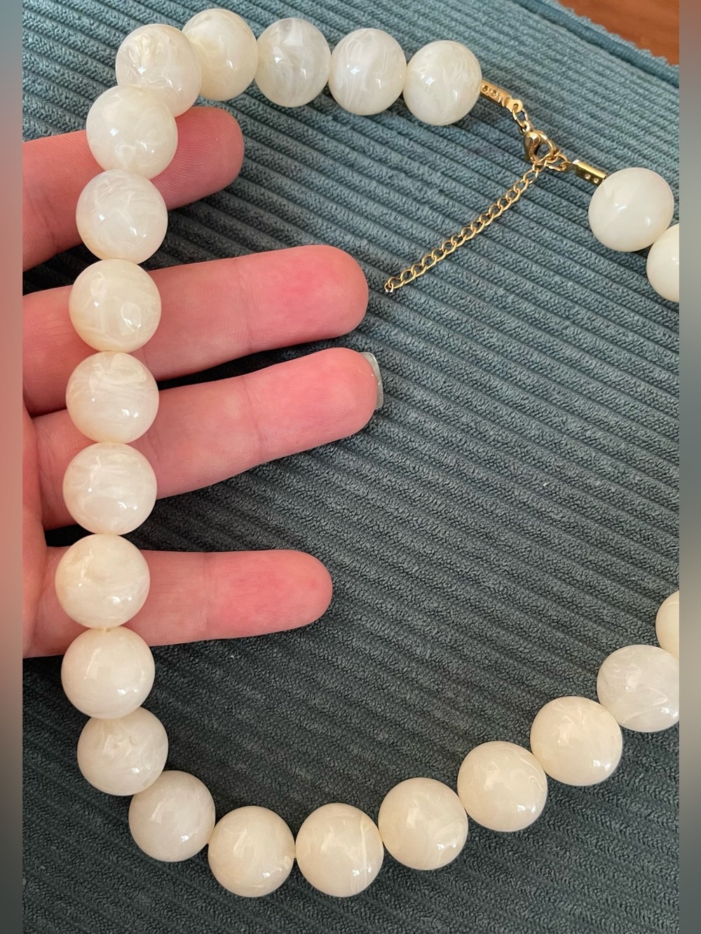 NEW! Classic Cream Beaded Necklace. A7-223 - Picture 5 of 10